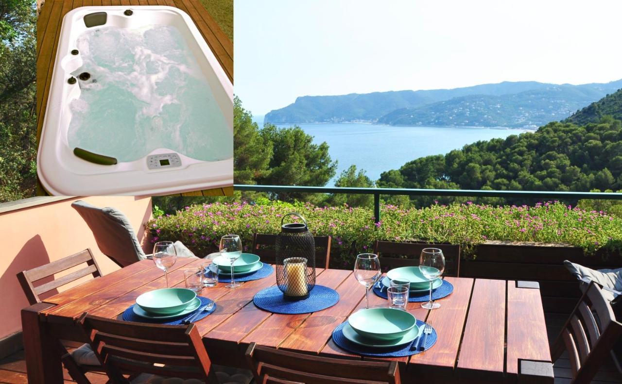 Una Spettacolare Vista Mare - Casa Con Jacuzzi Bergeggi Exterior photo